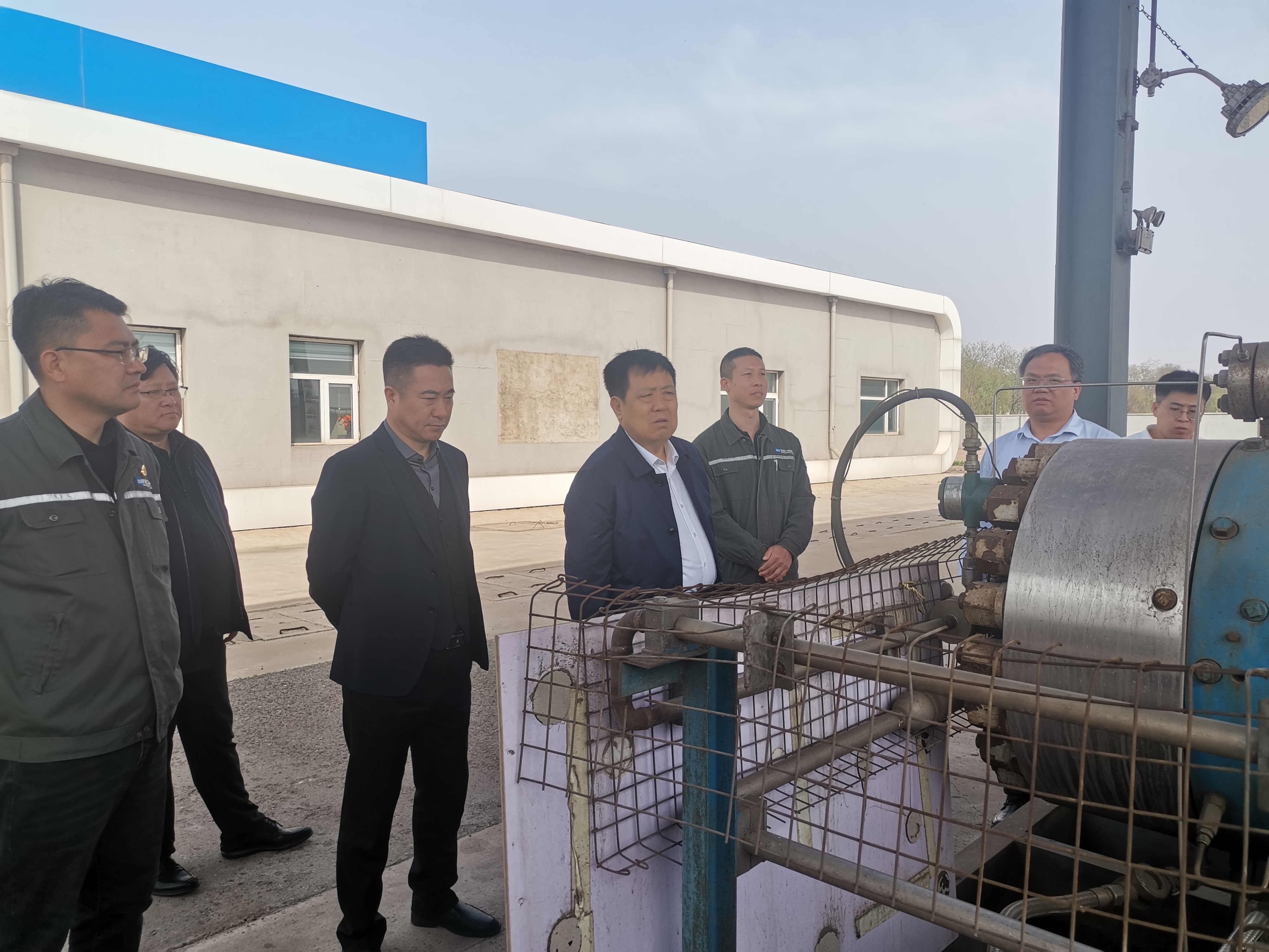 河北省冀交能源有限公司與河鋼工業(yè)技術(shù)服務(wù)有限公司舉行工作會談